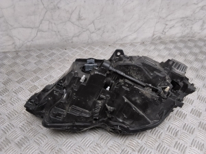 VOLVO S90 (2016–2026) Esituli 32342469 - 5