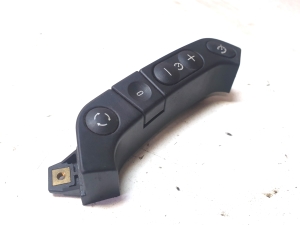 BMW 5 SERIES E39 (1995–2004) Steering wheel switch 8352231 - 2