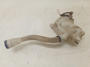 Front washer fluid reservoir - 21374902