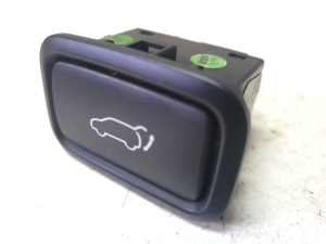 Kia Sportage (2016–2021) Trunk opening switch 96740A9100WK - 3