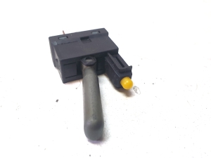 Opel Corsa A (1982–1993) Other switch 15482901 - 3