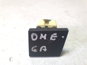 Opel Omega B (1994–2003) Trunk opening switch 09147905 - 3