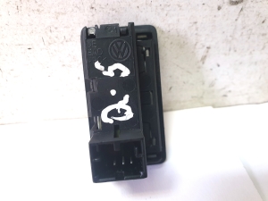 AUDI Q5 (2008–2017) Trunk opening switch 3D0959831 - 4