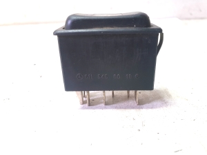 Mercedes Benz G-Class 460 (1979–1993) Other switch 8115450019 - 2