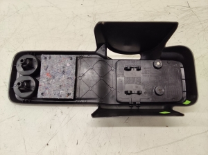 Citroen Berlingo (2008–2018) Keskkonsool 9681392077 - 2