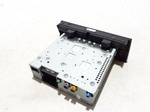 AUDI Q5 (2008–2017) Radio (head unit) 8R1035666F - 3