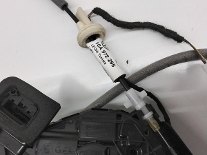 Volkswagen ID.3 C (2019–2026) Front door lock 10A972295 - 3