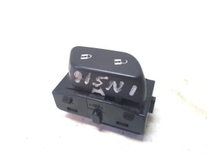 Opel Insignia (2008–2017) Door lock/unlock switch 22899701 - 4