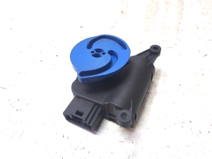 AUDI A4 B7 (2004–2008) Salongi soojenduse klapi mootor 0132801322 - 2