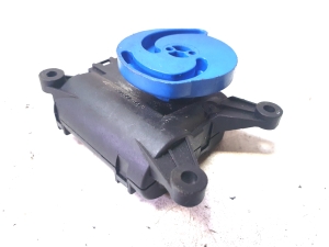 AUDI A4 B7 (2004–2008) Salongi soojenduse klapi mootor 8E1820511F - 2