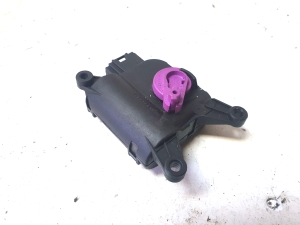 AUDI A4 B7 (2004–2008) Salongi soojenduse klapi mootor 8E1820511A - 2
