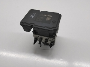 VOLVO XC60 (2008–2017) ABS plokk P31423348 - 4
