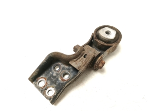 TOYOTA Yaris (2011–2020) Engine mount 123630M120 - 4