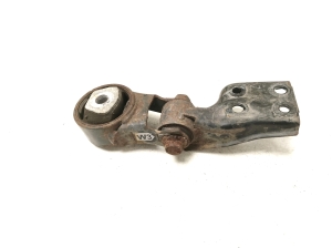 TOYOTA Yaris (2011–2020) Engine mount 123630M120 - 5