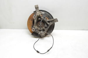 Opel Astra K (2015–2021) Front wheel hub 39030300 - 2