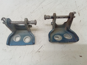 Unteres Scharnier Tür vorne - 2110