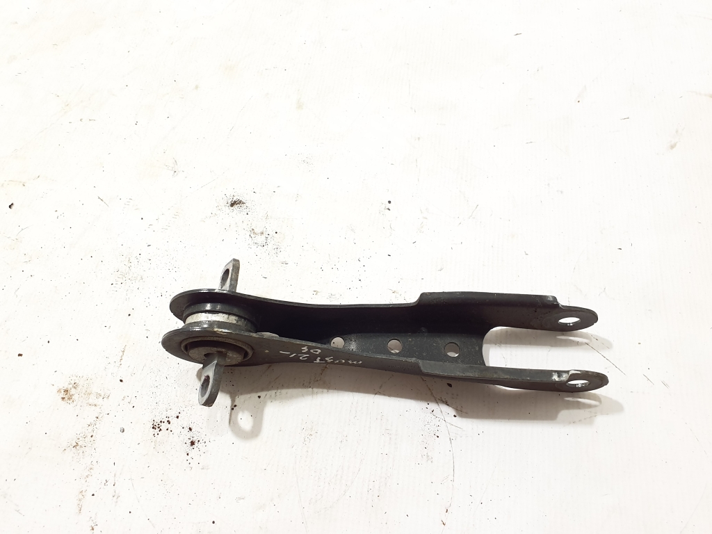 Ford Mustang Mach-E Mach-E (2020–2026) Tagumine õõtshoob LJ9C5B926AB Ford Mustang Mach-E Mach-E (2020–2026) Tagumine õõtshoob LJ9C5B926AB