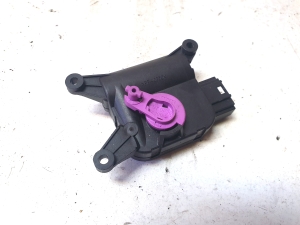 AUDI A4 B7 (2004–2008) Salongi soojenduse klapi mootor 8E1820511A - 2