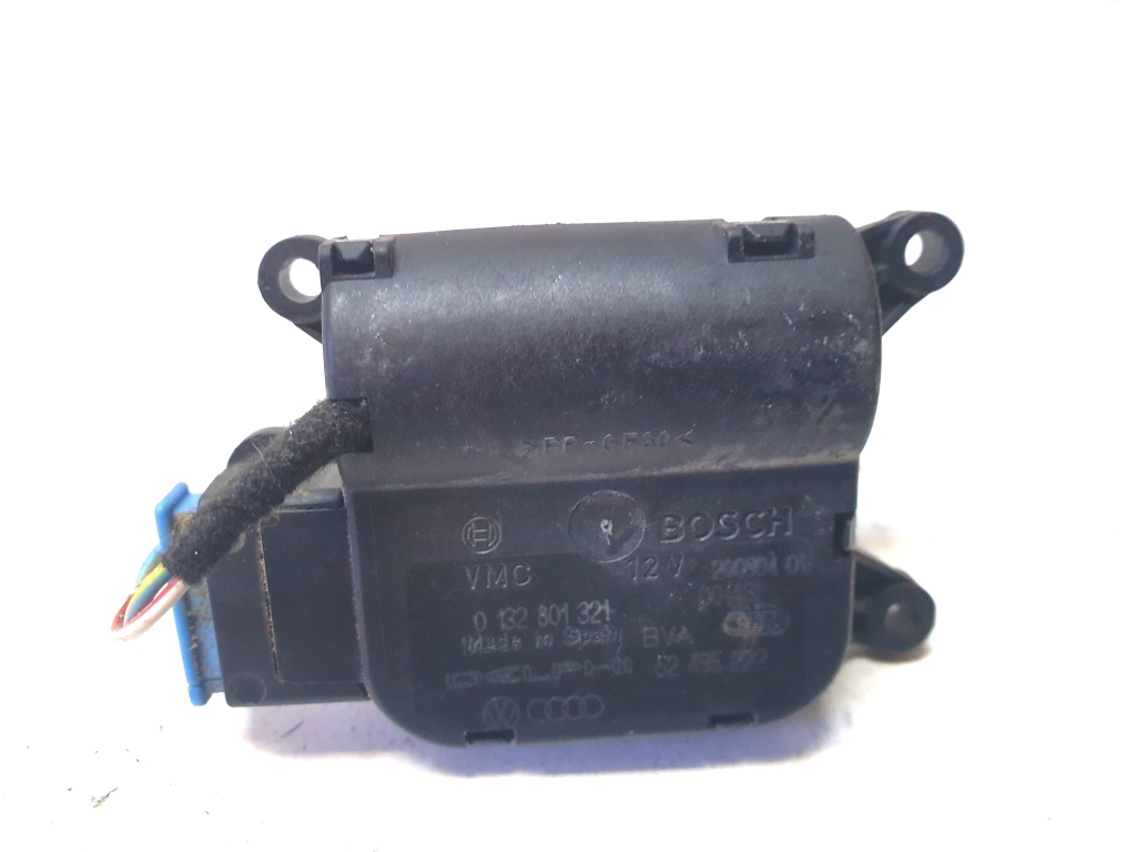 Volkswagen Transporter T5 (2003–2015) Heater flap actuator 0132801321 Volkswagen Transporter T5 (2003–2015) Heater flap actuator 0132801321