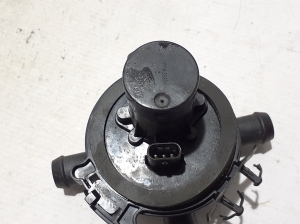 Ford Mustang Mach-E Mach-E (2020–2026) Auxiliary water pump LU5A8C508AE - 2