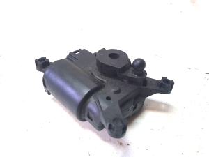 Volkswagen Transporter T5 (2003–2015) Heater flap actuator 52411483R00 - 2