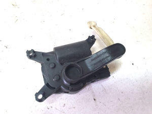 Volkswagen Transporter T5 (2003–2015) Heater flap actuator 7H1907511 - 3