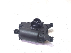 Volkswagen Touareg I (2002–2010) Salongi soojenduse klapi mootor 7L0907511 - 2