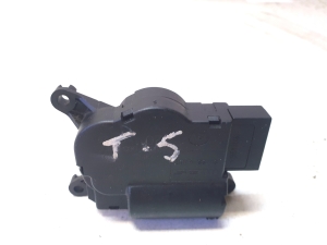 Volkswagen Transporter T5 (2003–2015) Heater flap actuator 52411483R00 - 3
