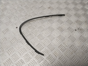 Front bumper lower grille molding - A2068854702