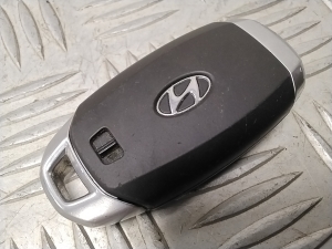 Hyundai Kona (2017–2023) Süütevõti 95440J9100 - 3