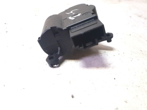 Volkswagen Transporter T5 (2003–2015) Heater flap actuator 7L0907511AJ - 3