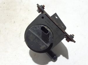 Ford Mustang Mach-E Mach-E (2020–2026) Auxiliary water pump LJ938C590EA - 3