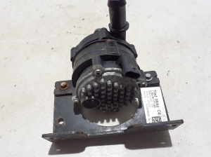 Zusatzwasserpumpe - LJ938K577BC