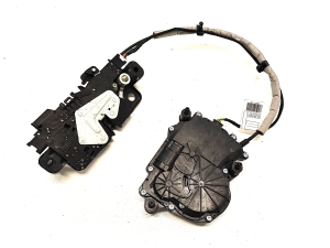 BMW i4 G26 (2022–2026) Trunk lid lock UK985191003 - 4