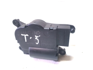 Volkswagen Transporter T5 (2003–2015) Heater flap actuator 7H1907511 - 5