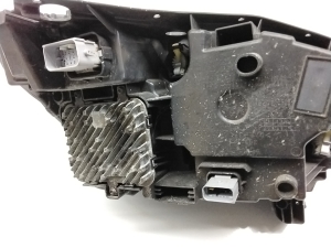 Peugeot 3008 (2016–2026) Esituli 9862665280 - 2