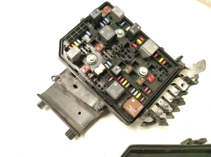 Opel Astra K (2015–2021) Fuse boxes 13379209 - 3