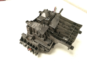 Opel Astra K (2015–2021) Fuse boxes 13379209 - 4