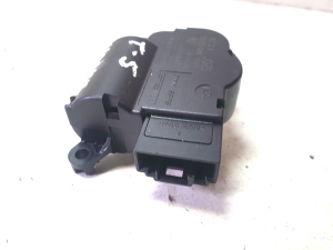 Volkswagen Transporter T5 (2003–2015) Heater flap actuator 7L0907511A - 2