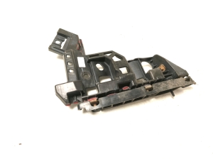 Front bumper bracket - 39020433