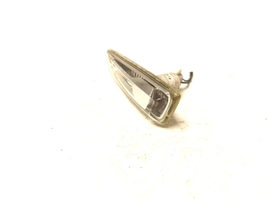 Opel Astra K (2015–2021) Front fender turn signal 13491088 - 3
