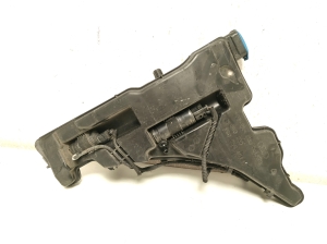 Réservoir lave-glace avant - 8W0955451L