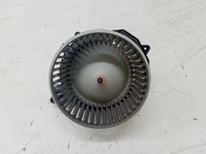 Heater blower motor - 5E2228200