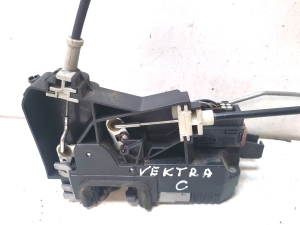 Opel Vectra C (2002–2008) Front door lock 24447341 - 2