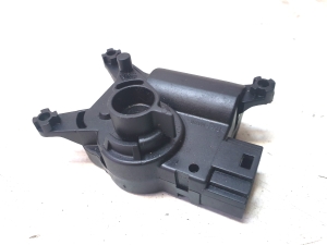Volkswagen Touareg I (2002–2010) Salongi soojenduse klapi mootor 7L0907511B - 2