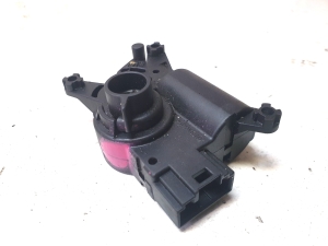 Volkswagen Transporter T5 (2003–2015) Salongi soojenduse klapi mootor 7L0907511AB - 3