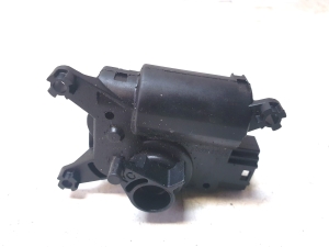 Stellmotor Heizungsklappe - 7L0907511AD