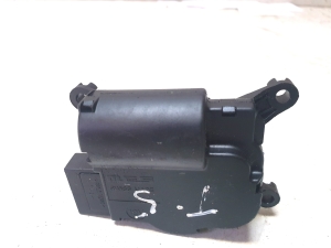 Volkswagen Transporter T5 (2003–2015) Heater flap actuator 7L0907511AD - 3