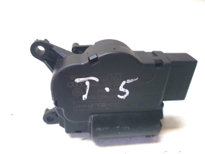 Volkswagen Transporter T5 (2003–2015) Salongi soojenduse klapi mootor 7L0907511AE - 3
