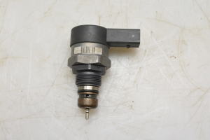 BMW 5 SERIES E60 (2003–2010) Kraftstoffhochdrucksensor 0281002738 - 4